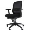 Bergamo- kompaktiška, modernaus atlošo su tinkleliu ergonominė kėdė.