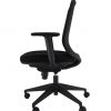 Bergamo- kompaktiška, modernaus atlošo su tinkleliu ergonominė kėdė.