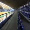 Stadionų kėdės Delta su nulenkiama sėdyne