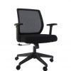 Ergonominė kėdė Polaris su tinklelio atlošu, reguliuojamais porankiais.
