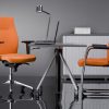 Ergonominė kėdė Orlando R16H steel chrome su gobelenu aptrauktais atlošu ir sėdyne.