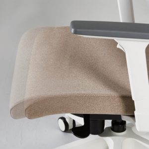 Ergonominė kėdė Avanti su tinklelio atlošu.