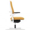 Ergonominė kėdė Xilium su gobelenu apmuštu atlošu.