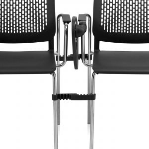 Konferencinė kėdė Calado su atlošu ir sėdyne iš polipropileno.