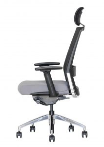 Ergonominė kėdė Orust HRU su sinchroniniu mechanizmu.